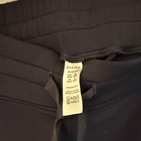 Spanx Air Essentials Pant - Picture 5 of 7